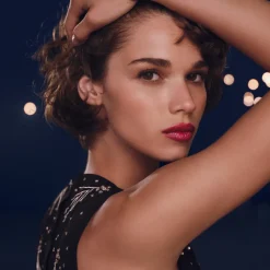 COLOUR, SHINE, INTENSITY IN A FLASH